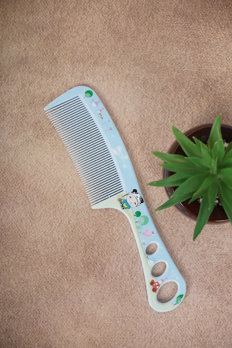 Printed De-tangling Comb with Handle (Blue) - Pack of 1