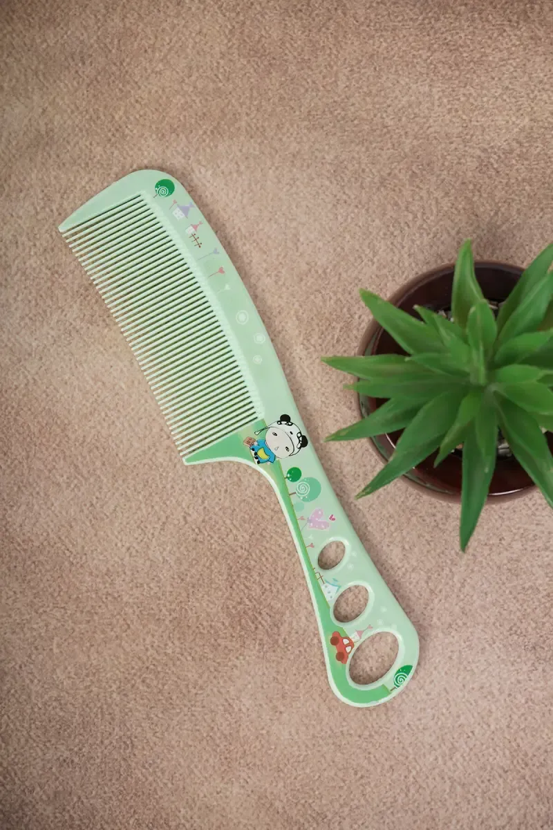 Printed De-tangling Comb with Handle (Green) - Pack of 1