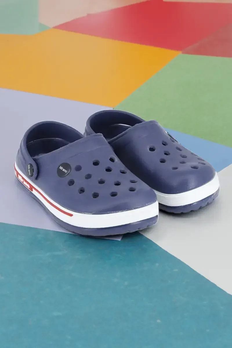 Casual Solid Clogs for Boys 0112777YRSNAVBLU