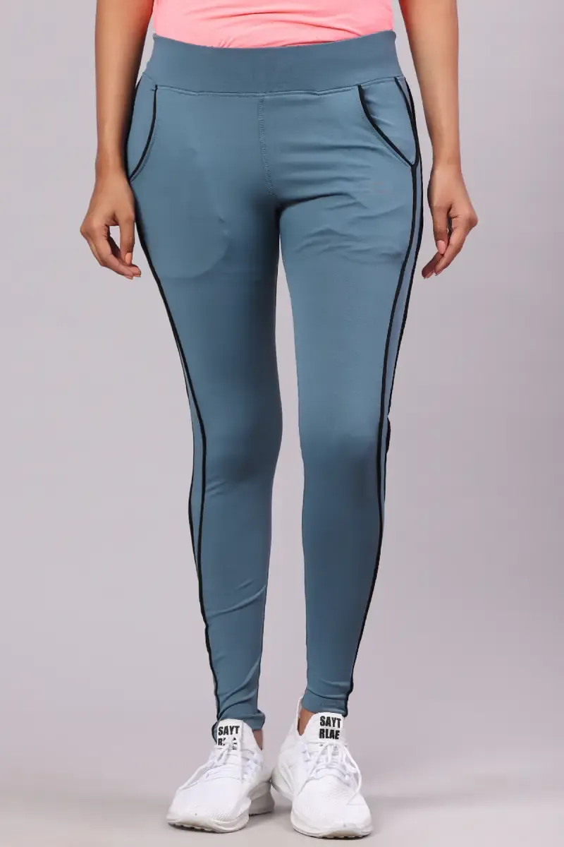 Derkley Cotton Lycra Blend Solid Track Pant for Women 014249XLLIGBLU