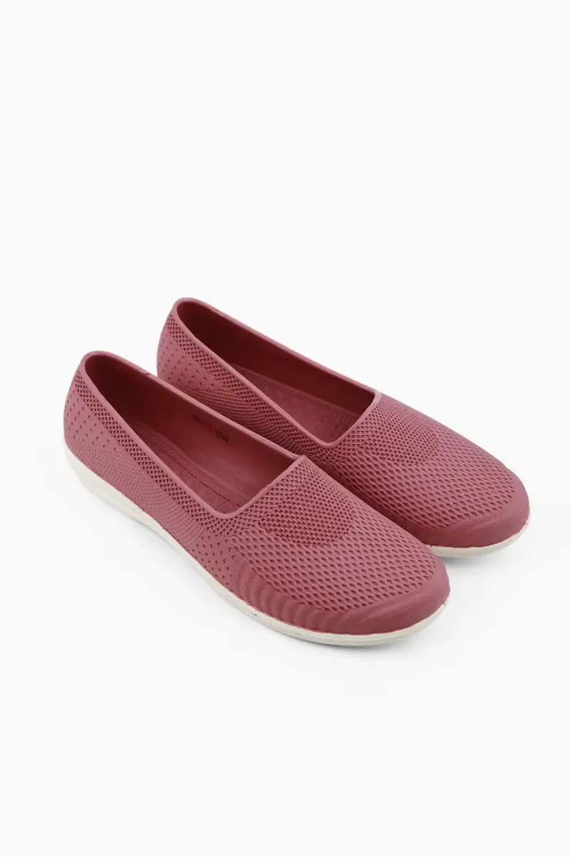 Slip-On Casual Bellies for Women
