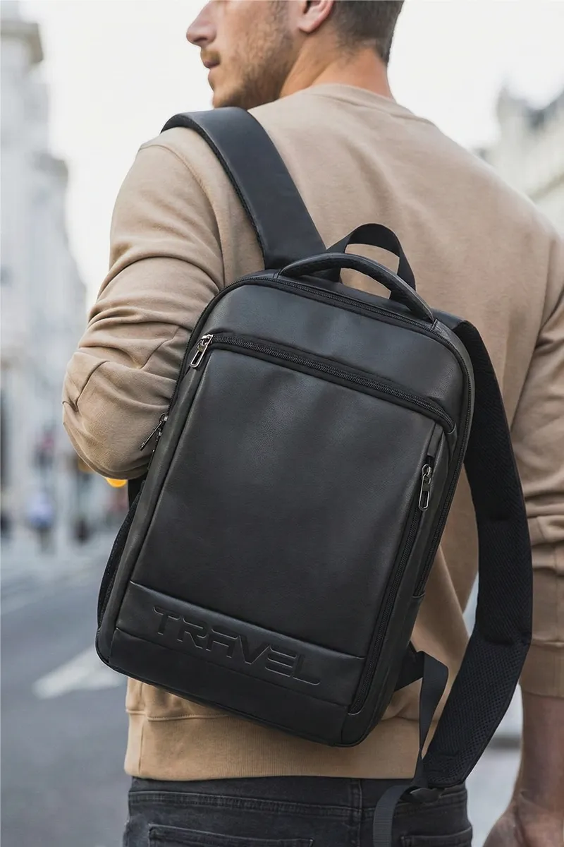 Luxurious Leatherette Travel Backpack with Padded Back for Unisex 029224BLA