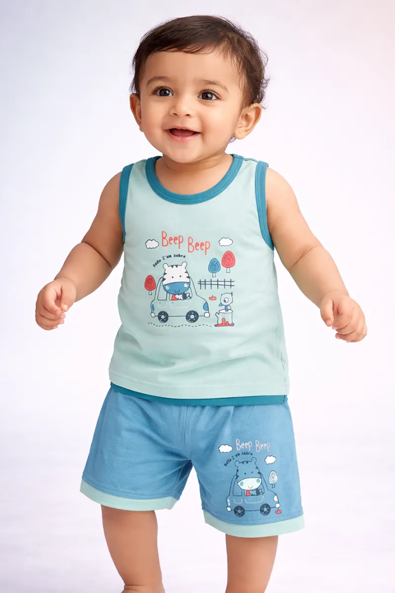 Printed T-Shirt and Shorts for Babies - Light Green