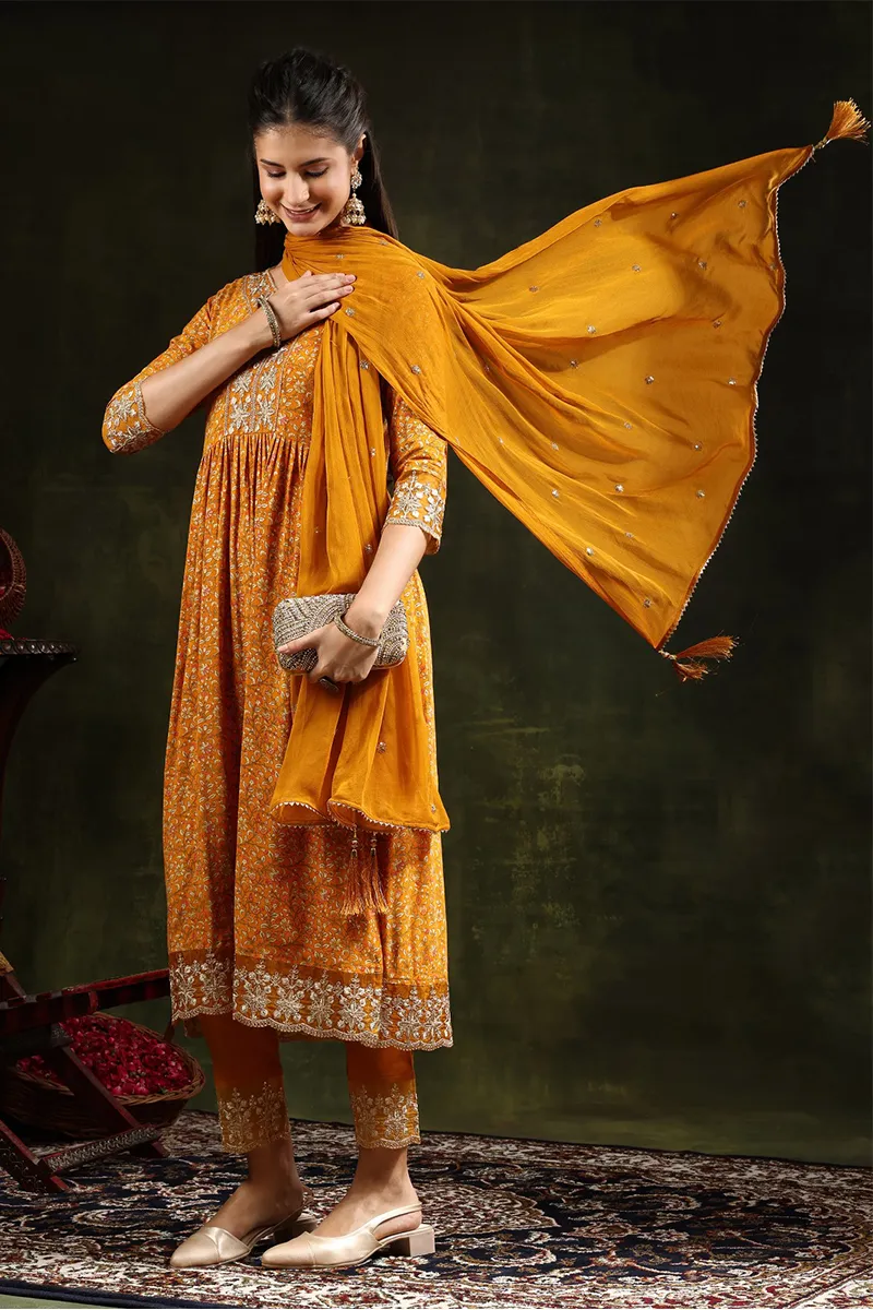 Rayon Nyra Cut Floral Printed Kurti with Pant & Dupatta Set for Women CLW00155MUSM Kurti set kurthi 3 pcs set kurtha set salwar set 3 piece salwar set three pies kurti set kurti3set