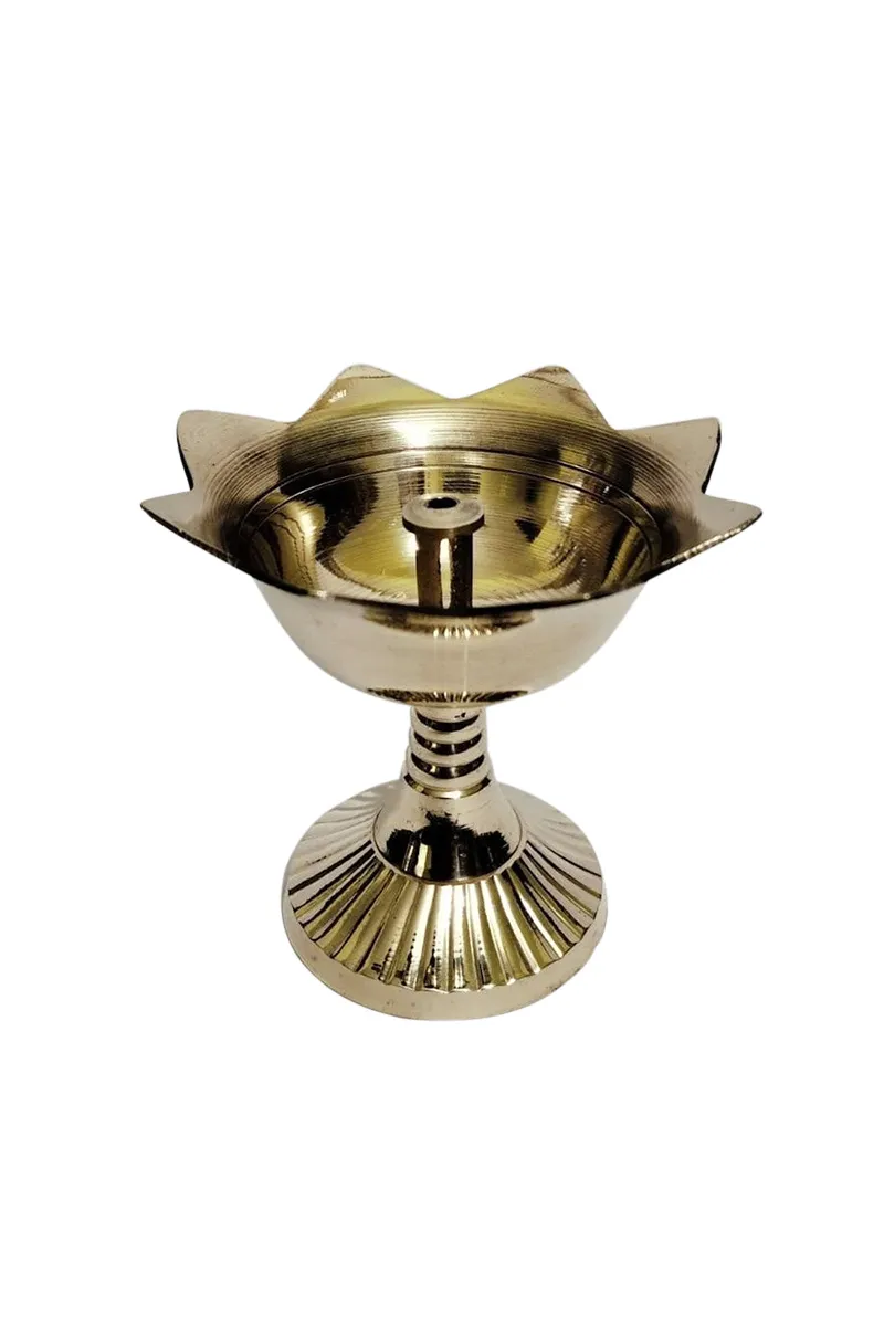 Brass Lotus Vilakku, Gold - 7x7 Cm